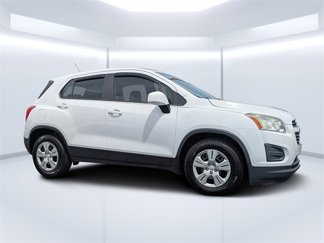Used 2016 Chevrolet Trax LS image 1