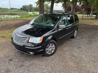 Used 2008 Chrysler Town & Country Limited w/ Entertainment Group #3 image 1