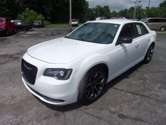 Used 2018 Chrysler 300 Touring w/ Sport Appearance Package image 1