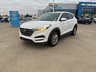 Used 2016 Hyundai Tucson SE image 1