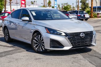 Used 2023 Nissan Altima 2.5 SV image 1