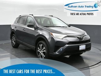 Used 2017 Toyota RAV4 LE image 1