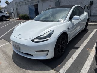 Used 2020 Tesla Model 3 Standard Range Plus image 1