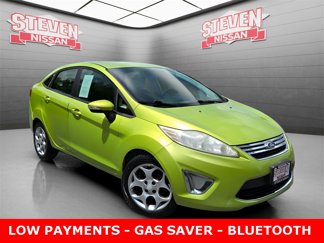 Used 2011 Ford Fiesta SEL image 1