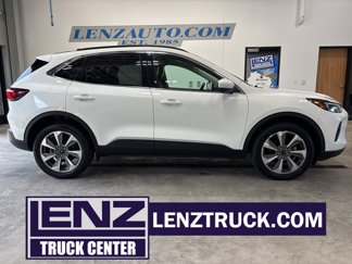 Used 2024 Ford Escape Platinum image 1