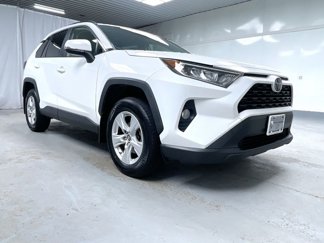 Used 2019 Toyota RAV4 XLE image 1