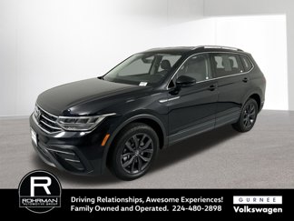 Used 2022 Volkswagen Tiguan SE image 1
