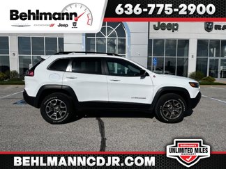 Used 2022 Jeep Cherokee Trailhawk w/ Comfort/Convenience Group image 1