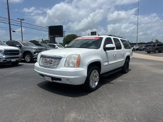 Used 2008 GMC Yukon XL SLT image 1