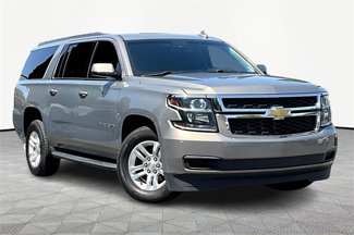 Used 2018 Chevrolet Suburban LT image 1