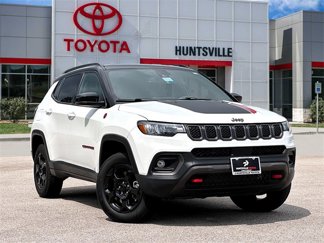 Used 2023 Jeep Compass Trailhawk image 1