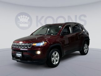 Used 2022 Jeep Compass Latitude image 1