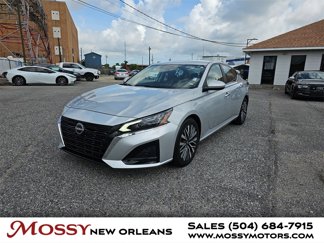 Used 2023 Nissan Altima 2.5 SV image 1
