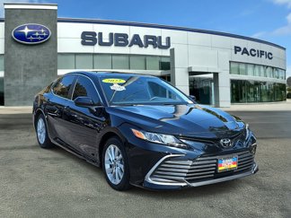 Used 2022 Toyota Camry LE image 1