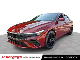 Used 2024 Hyundai Elantra SEL image 1