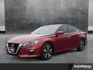 Used 2022 Nissan Altima 2.5 SV image 1