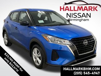 New 2025 Nissan Kicks Play S image 1