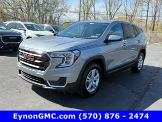 Used 2024 GMC Terrain SLE image 1