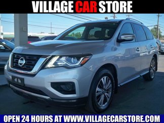 Used 2018 Nissan Pathfinder S image 1