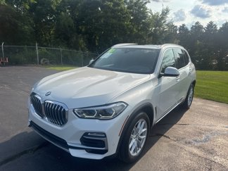 Used 2021 BMW X5 xDrive40i w/ Executive Package image 1