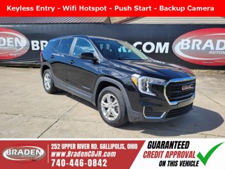 Used 2022 GMC Terrain SLE image 1