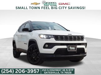 Used 2024 Jeep Compass Latitude w/ Altitude Special Edition image 1