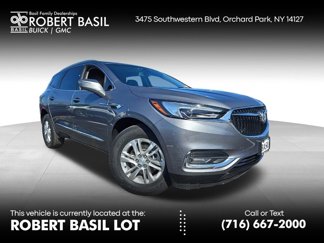 Used 2018 Buick Enclave Essence image 1