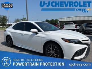 Used 2024 Toyota Camry SE image 1