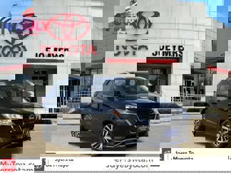 Used 2024 Nissan Kicks SV image 1