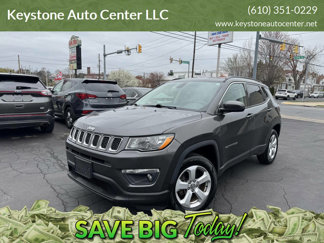 Used 2017 Jeep Compass Latitude image 1