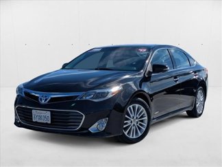 Used 2013 Toyota Avalon Limited image 1