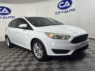 Used 2017 Ford Focus SE image 1