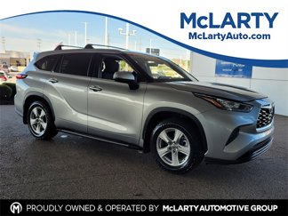 Used 2020 Toyota Highlander L image 1