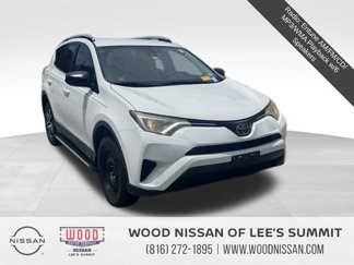 Used 2017 Toyota RAV4 LE image 1