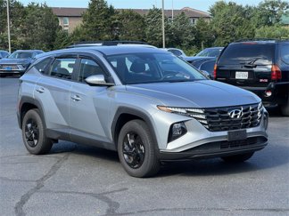 Used 2024 Hyundai Tucson SE image 1