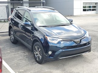 Used 2017 Toyota RAV4 XLE image 1
