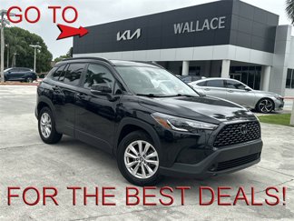Used 2022 Toyota Corolla Cross LE image 1