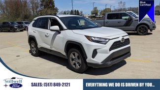 Used 2022 Toyota RAV4 XLE image 1