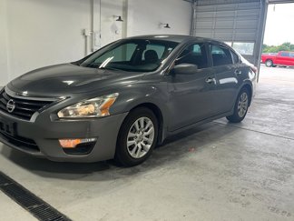 Used 2015 Nissan Altima 2.5 S w/ Power Driver Seat Package image 1