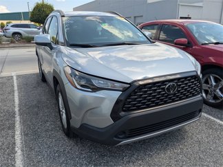 Used 2022 Toyota Corolla Cross LE image 1