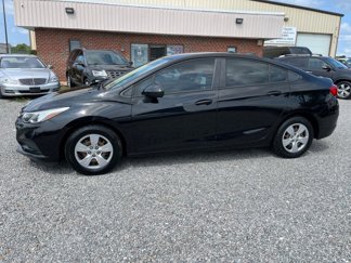 Used 2018 Chevrolet Cruze LS image 1