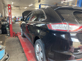 Used 2018 Ford Edge SEL image 1