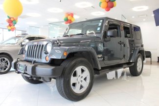 Used 2007 Jeep Wrangler Unlimited Sahara w/ Dual Top Group image 1