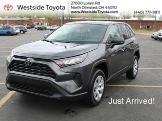 Certified 2022 Toyota RAV4 LE image 1