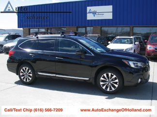 Used 2018 Subaru Outback 3.6R Touring image 1