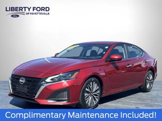 Used 2023 Nissan Altima 2.5 SV image 1