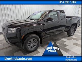 Used 2025 Nissan Frontier SV image 1
