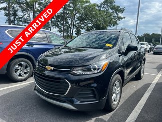 Used 2022 Chevrolet Trax LT w/ LT Convenience Package image 1