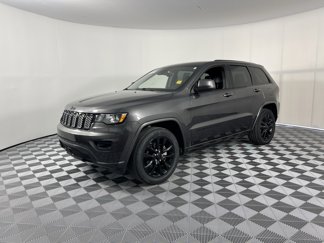 Used 2020 Jeep Grand Cherokee Altitude image 1