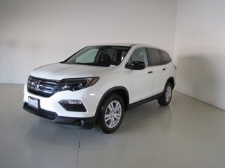 Used 2018 Honda Pilot LX image 1